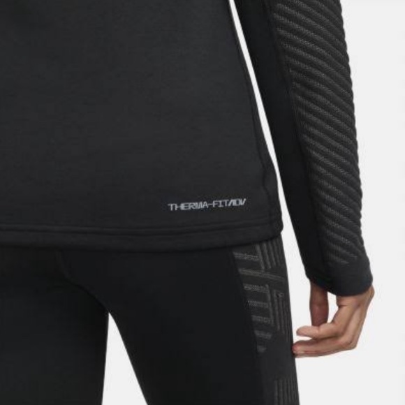 NIKE Pro Therma-FIT ADV Long-Sleeve Top - Women’s 3X, Black - Picture 3 of 11